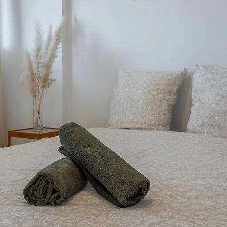 Appartamento The Sunrise ~ Spacious, Fully Equipped & Parking