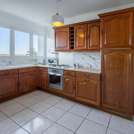 The Sunrise, Spacious, Fully Equipped, 2 Parkings, 8p, Tramway 1,2,4 * مونبيلييه