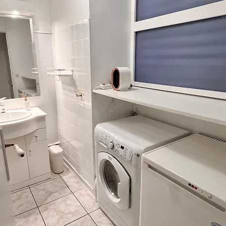 The Sunrise, Spacious, Fully Equipped, 2 Parkings, 8p, Tramway 1,2,4